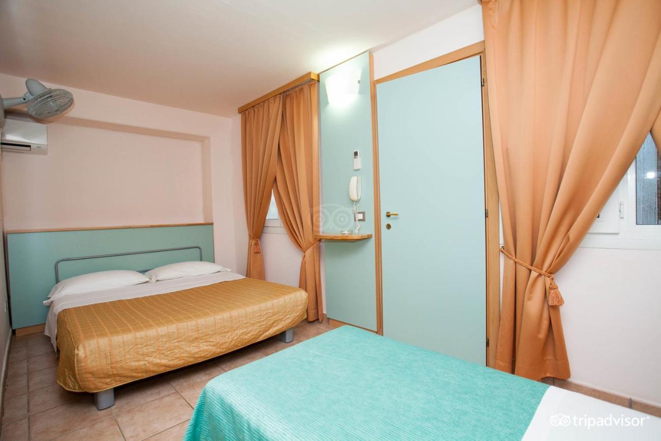 Villaggio Albatros Resort Лезина Экстерьер фото